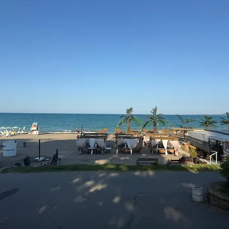 Апартамент Lazzuro 7