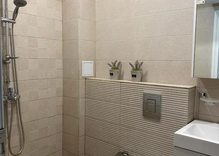 Lejlighed Lazzuro 7 *