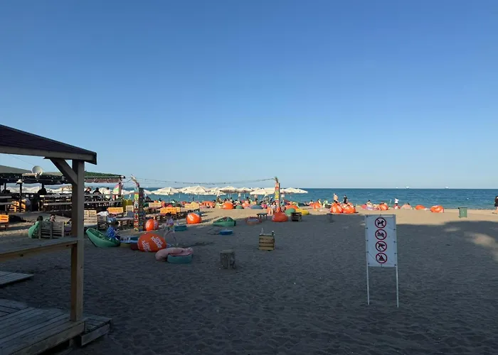 Lazzuro 7 Burgas City